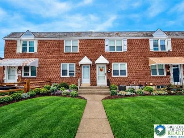 2074 Baker Dr, Allentown, PA 18103