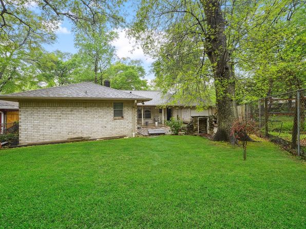 1102 Bettes St, Conroe, TX 77301
