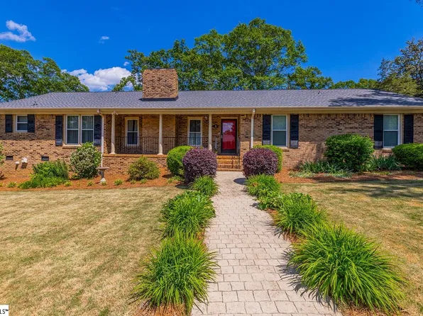 2 Meredith Ln, Greenville, SC 29607