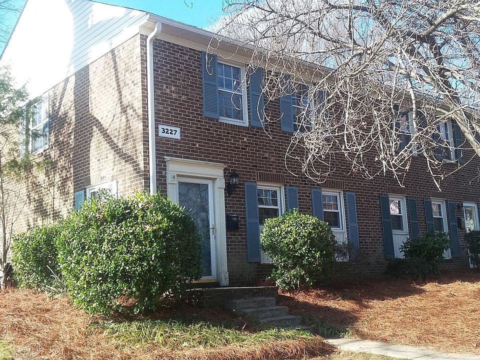 2nd image of 3227 Regents Park Ln Unit A