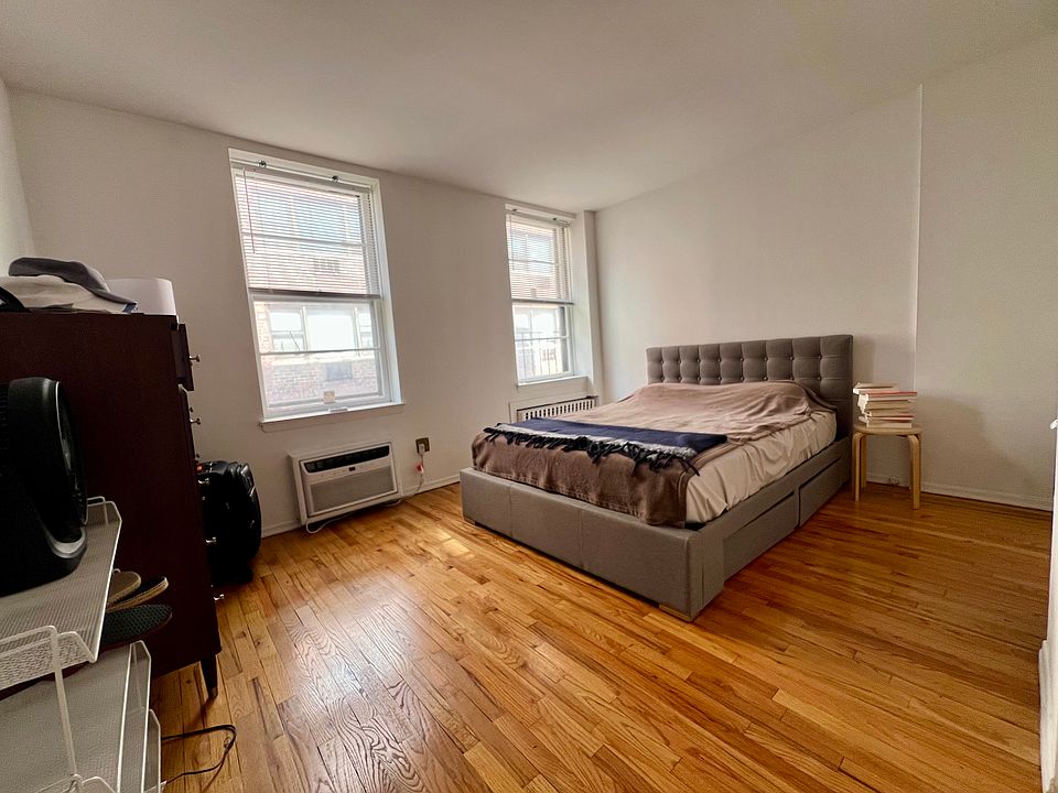 2nd image of 319 E 53rd St APT 4D
