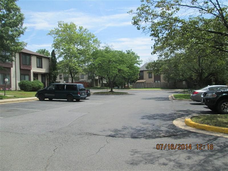 2nd image of 15822 Deer Creek Ct