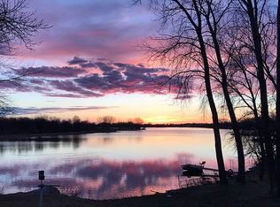 310 School Rd SW, Hutchinson, MN 55350