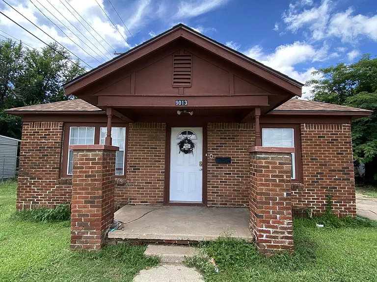 9013 N Olie Ave — Photo 1