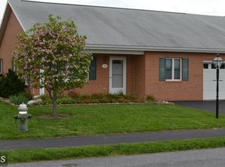 126 Southern Oak Dr, Hagerstown, MD 21740
