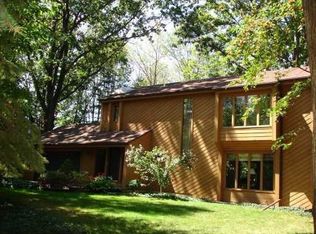 5609 Ventura Pl, Haslett, MI 48840