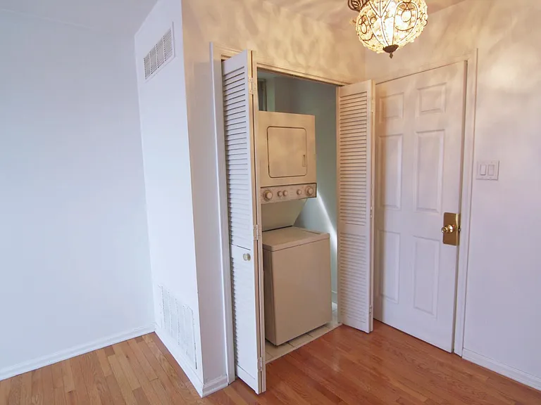 912 Snyder Ave #2 — Photo 19
