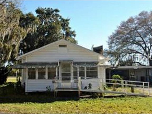 2nd image of 925 Moss Ave