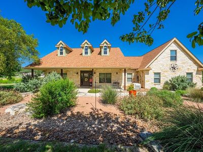 111 Lakebridge Trl, Ingram, TX, 78025