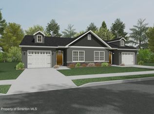 408 Rockledge Dr, Pittston Township, PA