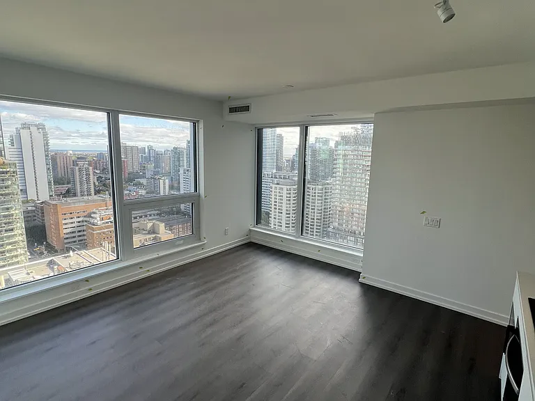 8 Wellesley St W #2709 — Photo 4