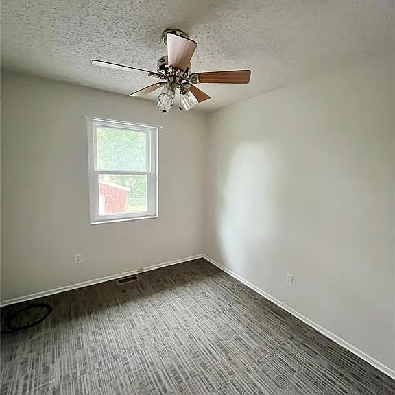 7602 Elton St — Photo 18