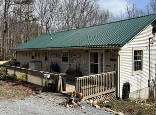 138 Sheets Rd, Hampton, TN 37658