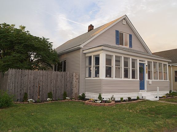 2nd image of 61 E Lorena Ave