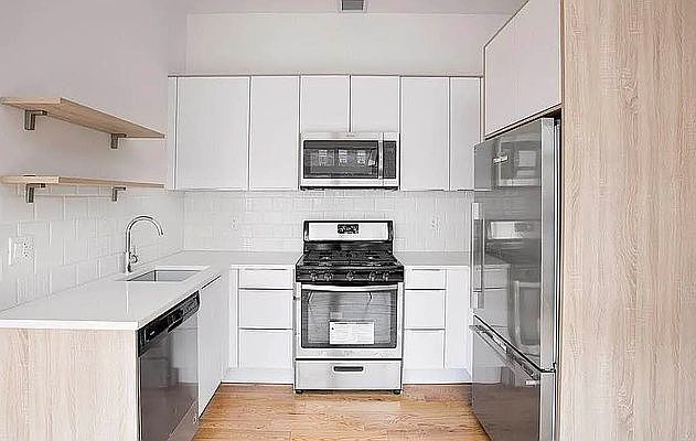 2nd image of 1967 Bedford Ave #2BB