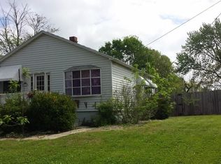 608 S 9th St, West Terre Haute, IN 47885