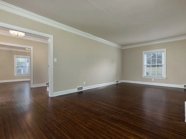 1819 Fleming Rd — Photo 5