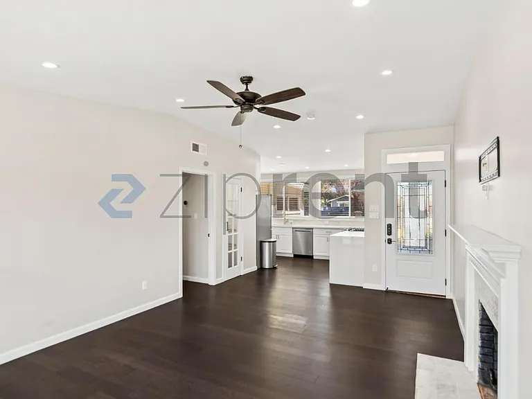 2601 Fordham St — Photo 8