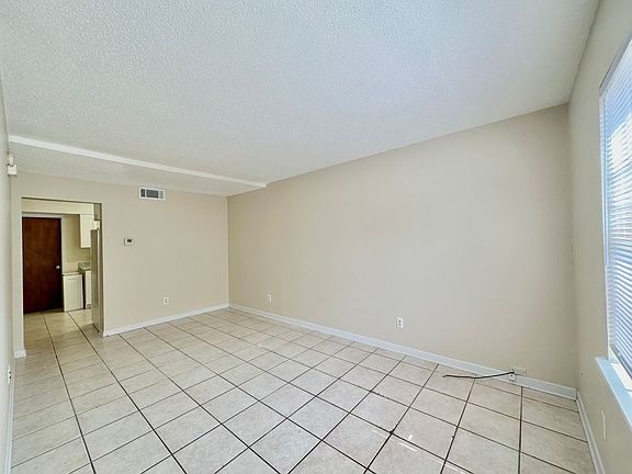 2nd image of 146 Alabama Ave #C