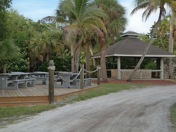 2nd image of 9400 Little Gasparilla Is #E-12