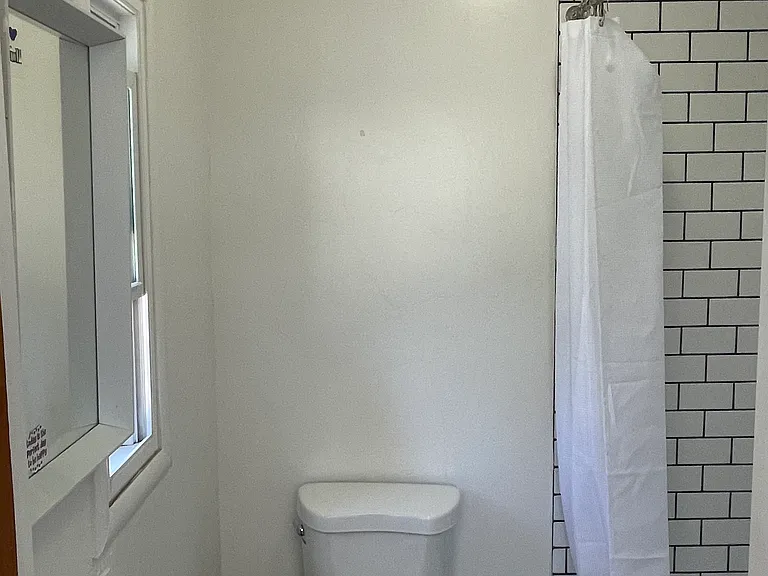 339 Chilverton St — Photo 3