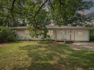 4086 Swarthout Rd, Pinckney, MI 48169