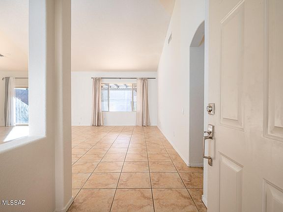 5th image of 9163 N Treasure Mountain Dr