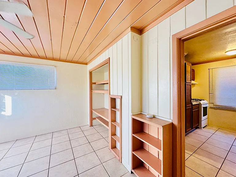 Studio and 1 Bedrooms in this Stunning Community! — Photo 7