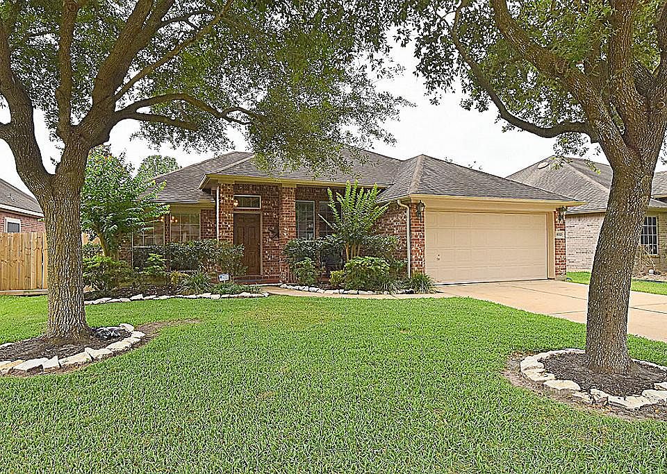 1st image of 18323 Farriswood Ct