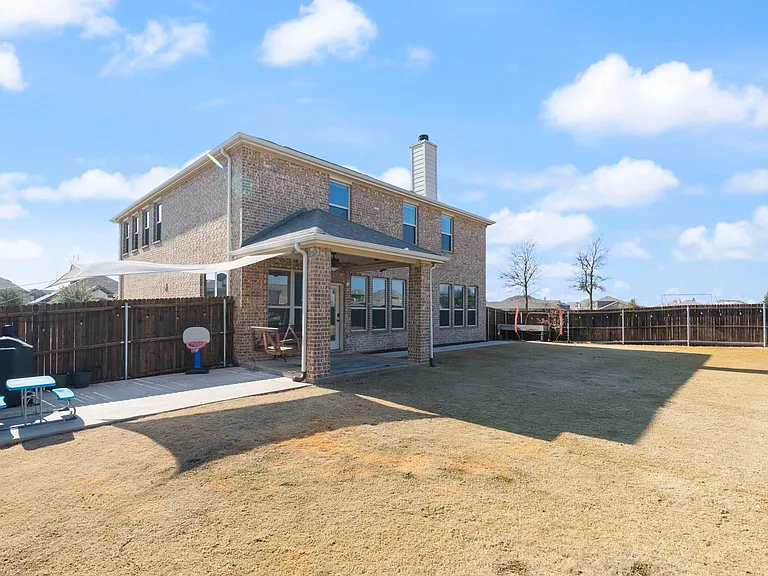 211 Chamberlain Dr — Photo 6