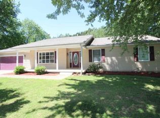 15990 Valley Ct, Evansville, IN 47725