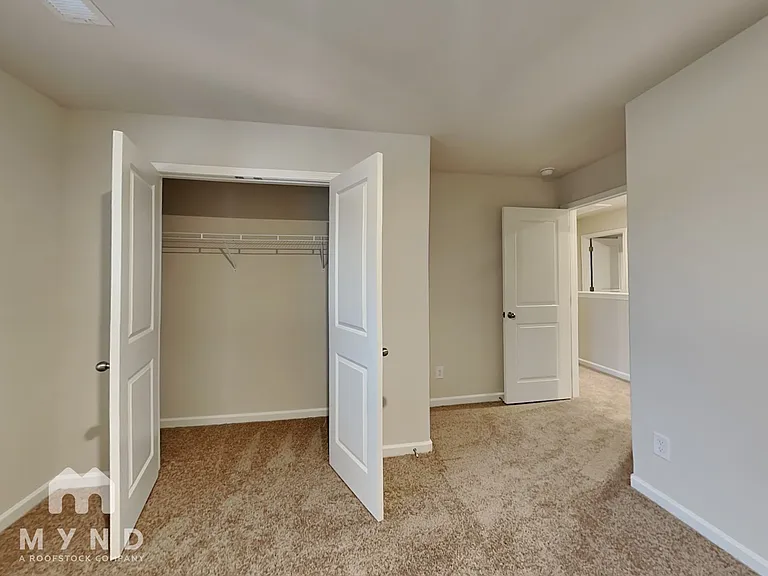 72 Royal Meadow Dr — Photo 18