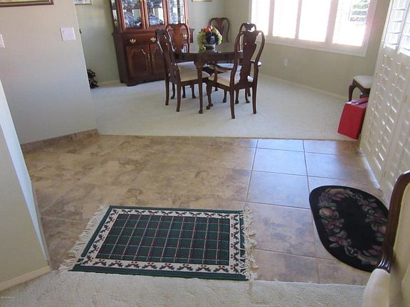 4th image of 1560 E County Down Dr