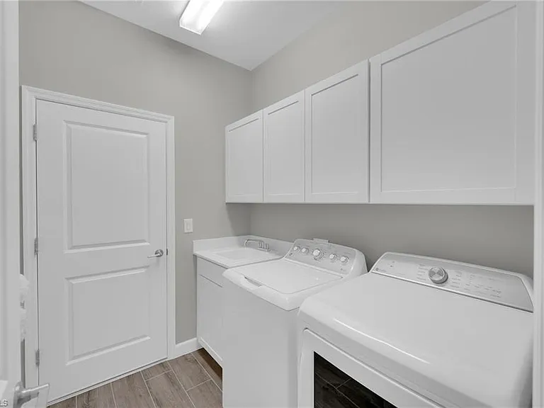 18336 Parksville Dr — Photo 23