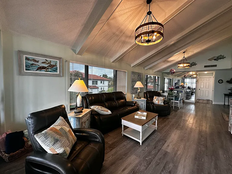 6142 SE Landing Way #16 — Photo 26