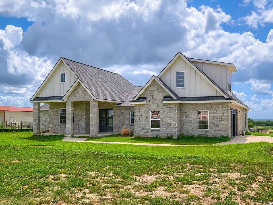1st image of 9671 Crow Ln