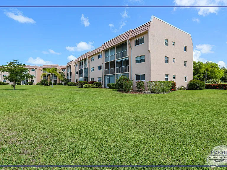 300 Forest Lakes Blvd #202 — Photo 28