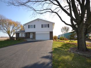 42W665 Plato Rd, Elgin, IL 60124