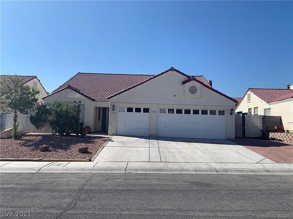 1719 Pinter Way, North Las Vegas, NV 89032 | Zillow