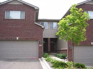 42431 Corlina Dr, Northville, MI 48167