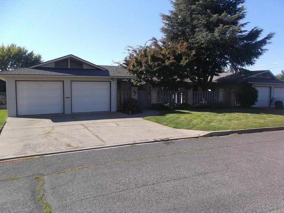 1st image of 20 Kenny Dr