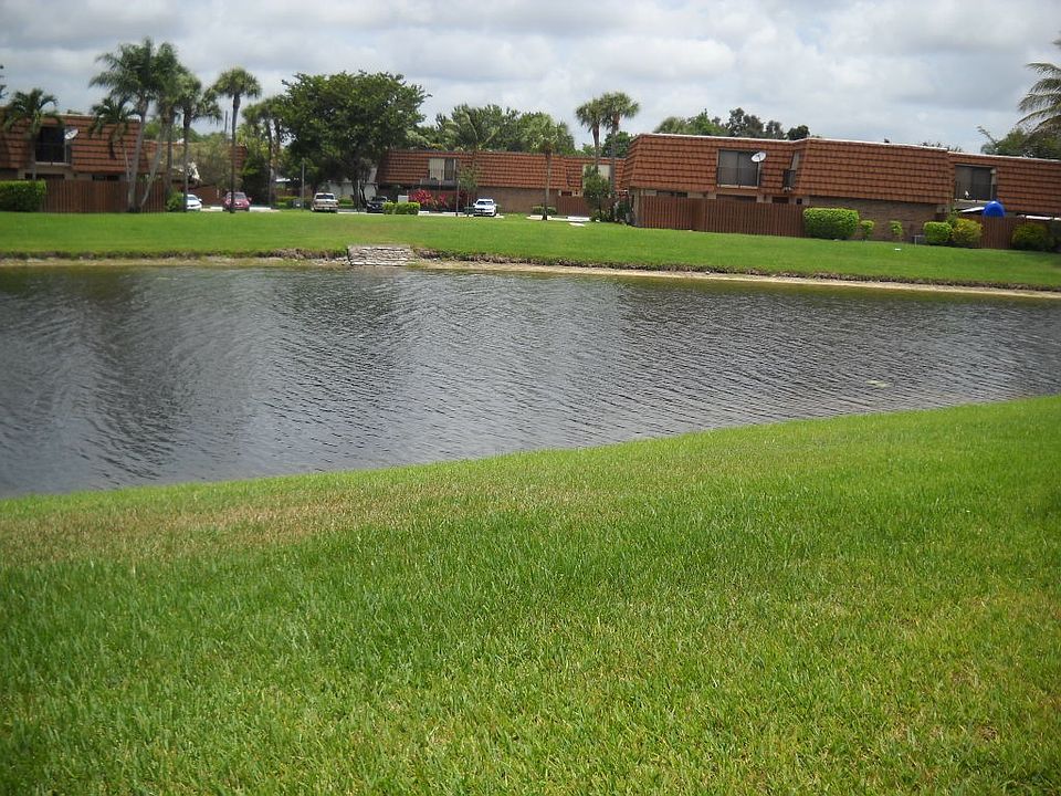 Davie Townhouse on Water!