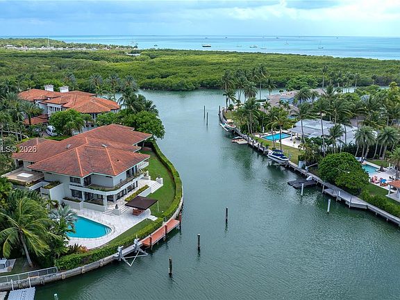 3rd image of 241 Cape Florida Dr