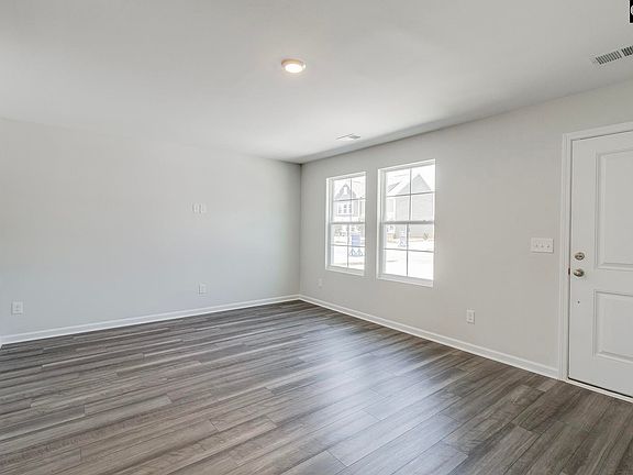 5th image of 3085 Harborview Dr