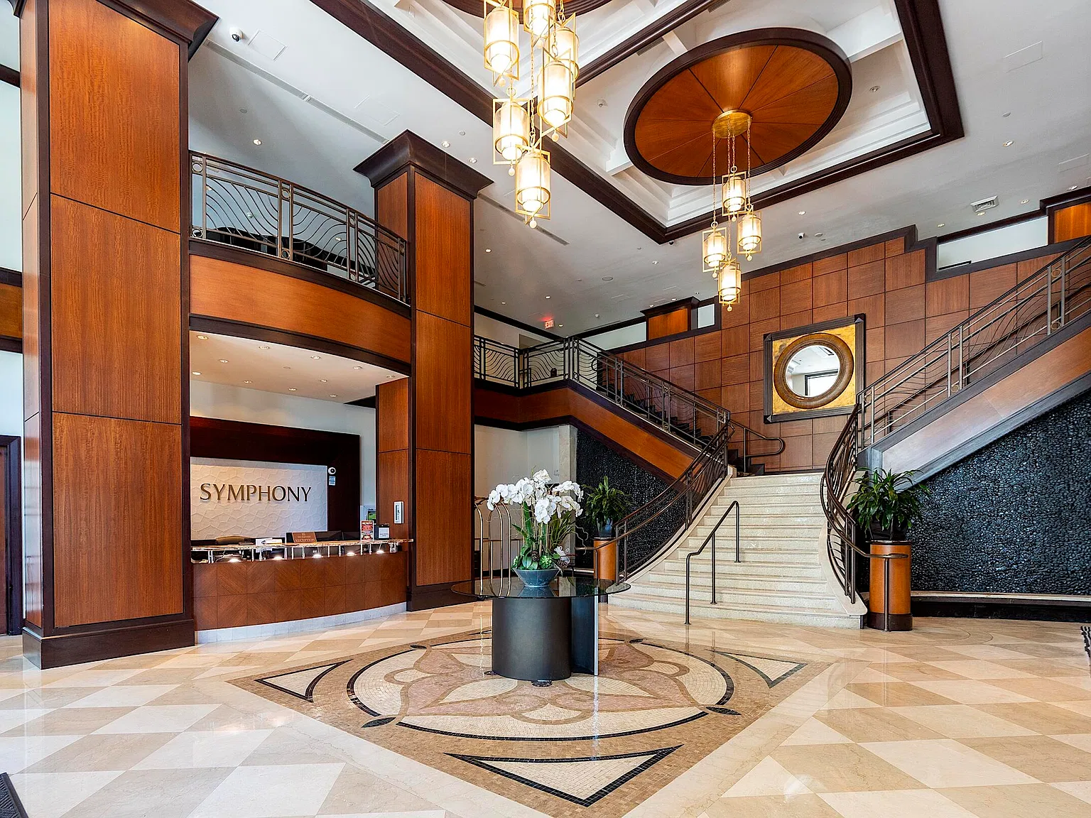 610 W Las Olas Blvd — Photo 3