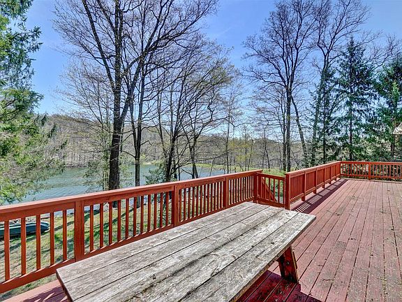 4th image of 226 Beach Dr