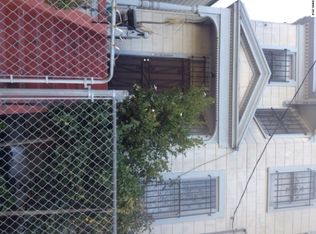 2006 Myrtle St, Oakland, CA 94607