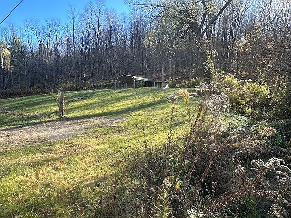 4th image of 4880 Deusenberry Rd