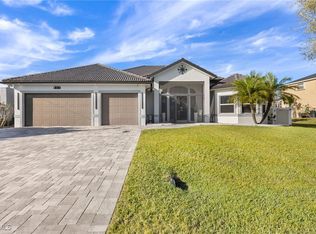 837 SW 22nd Ter, Cape Coral, FL 33991