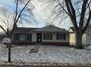 719 8th St, Colona, IL 61241